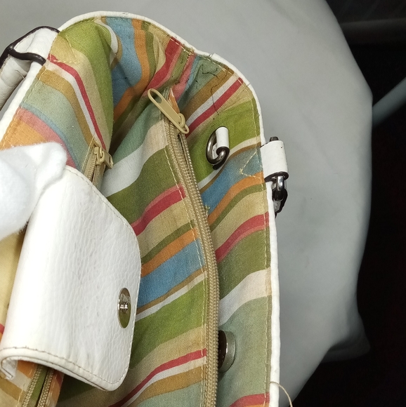 Tan Wicker Flower Hand Bag Bucket Bag - Picture 5 of 11